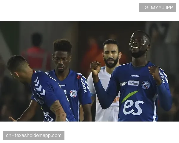 “马赛公布对阵朗斯大名单,新任队长孔多比亚伤愈回归” “马赛公布对阵朗斯大名单,新任队长孔多比亚伤愈回归”