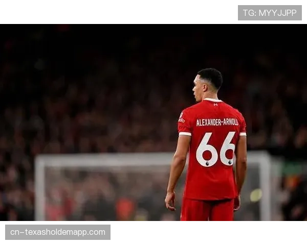 南特球员因伤被换下,球队被迫用边前卫客串边后卫,防守端出现调整 南特球员因伤被换下,球队被迫用边前卫客串边后卫,防守端出现调整